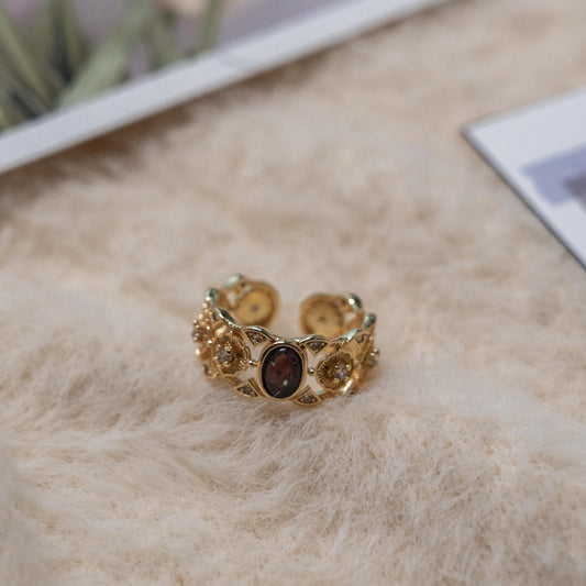 Vintage Style-  Enamel Gem Gold Ring