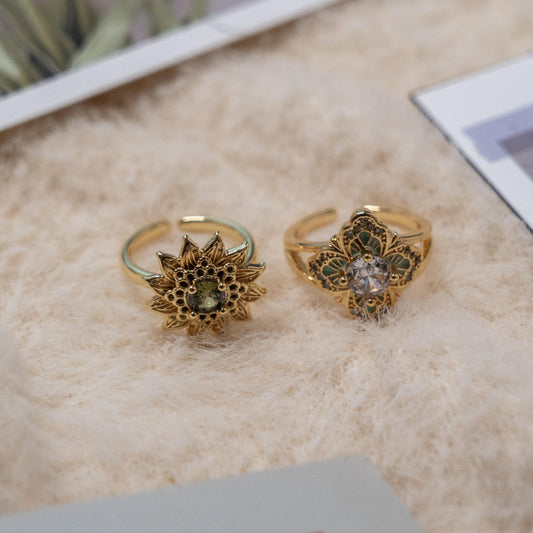 Vintage Style-  Enamel Gem Gold Ring