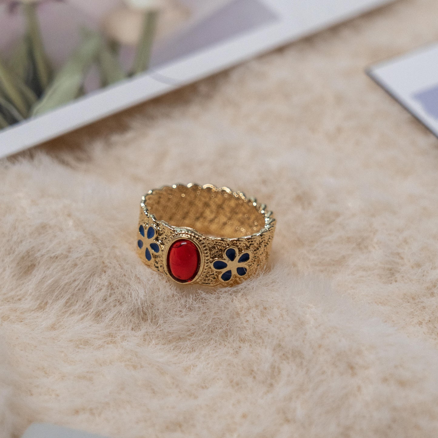 Vintage Style- Gem Gold Ring