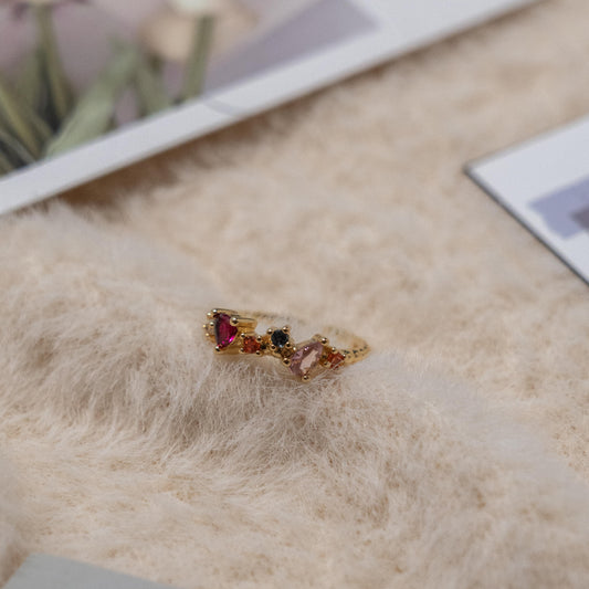 Vintage Style- Gem Gold Ring