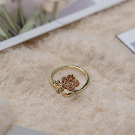 Vintage Style- Flora Enamel Gold Ring