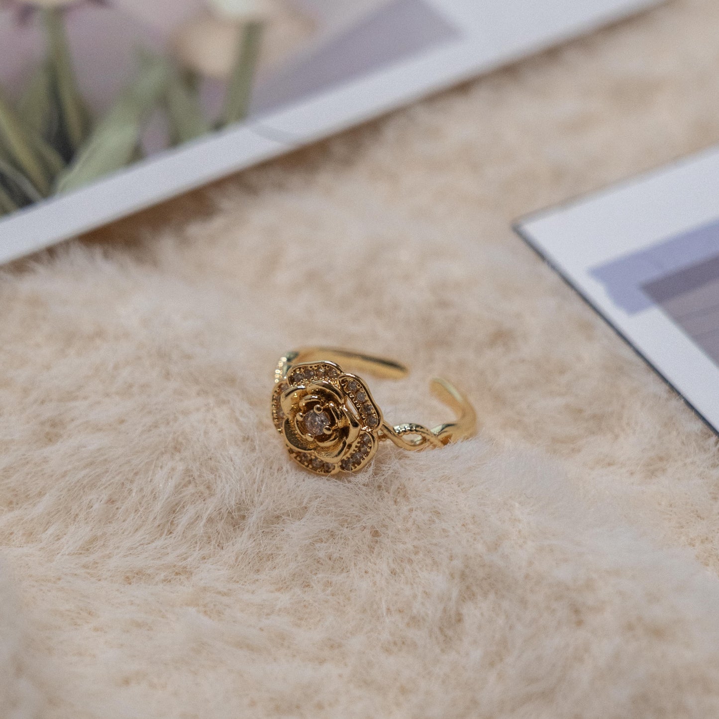 Vintage Style- Zircon Rose Gold Ring