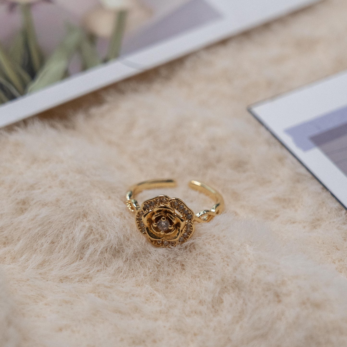 Vintage Style- Zircon Rose Gold Ring