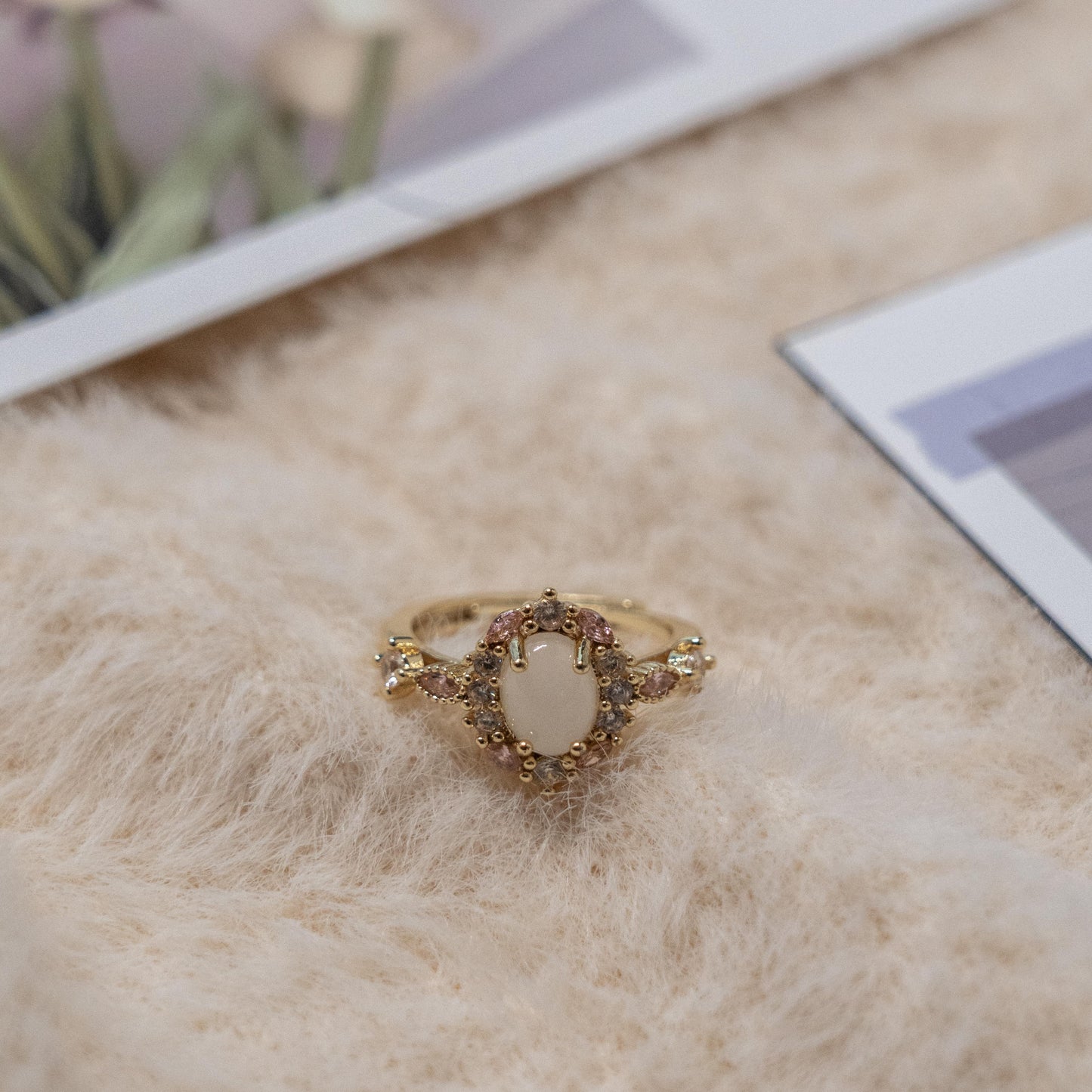 Vintage Style- Zircon Gold Ring
